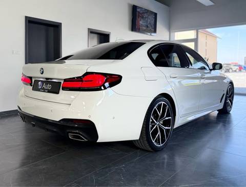 2020 BMW Serija 5 — sličica 6