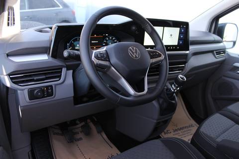 2026 Volkswagen Caravelle — sličica 9