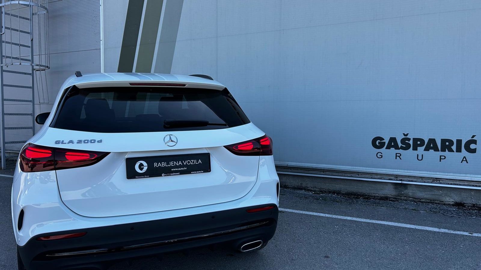 2025 Mercedes-Benz GLA AMG Line — fotografija 7