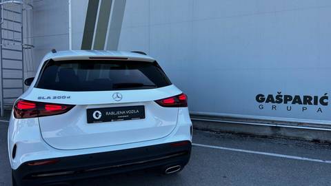 2025 Mercedes-Benz GLA AMG Line — sličica 7