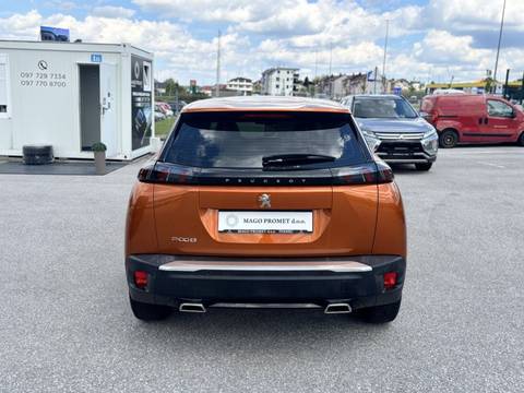 2021 Peugeot 2008 — sličica 6