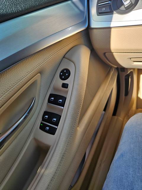 2013 BMW Serija 5 — sličica 26
