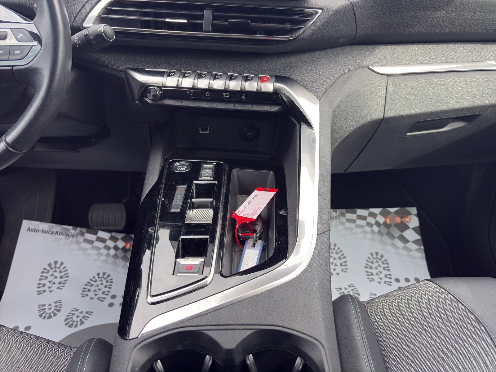 2023 Peugeot 3008 — fotografija 14