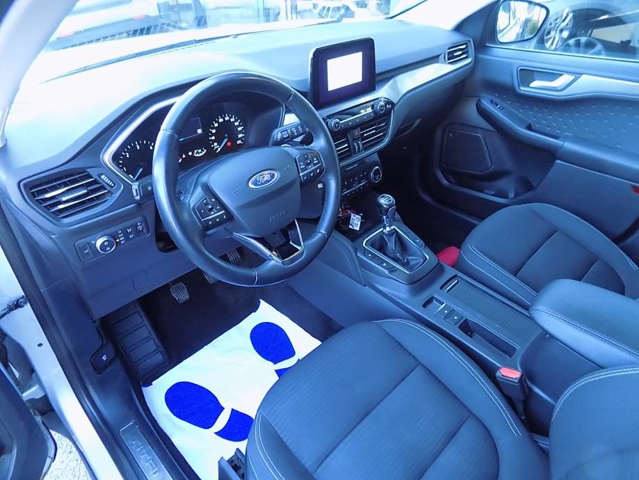 2021 Ford Kuga — fotografija 17