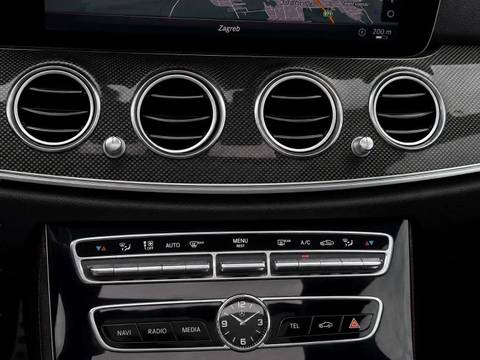 2017 Mercedes-Benz E-klasa — sličica 22