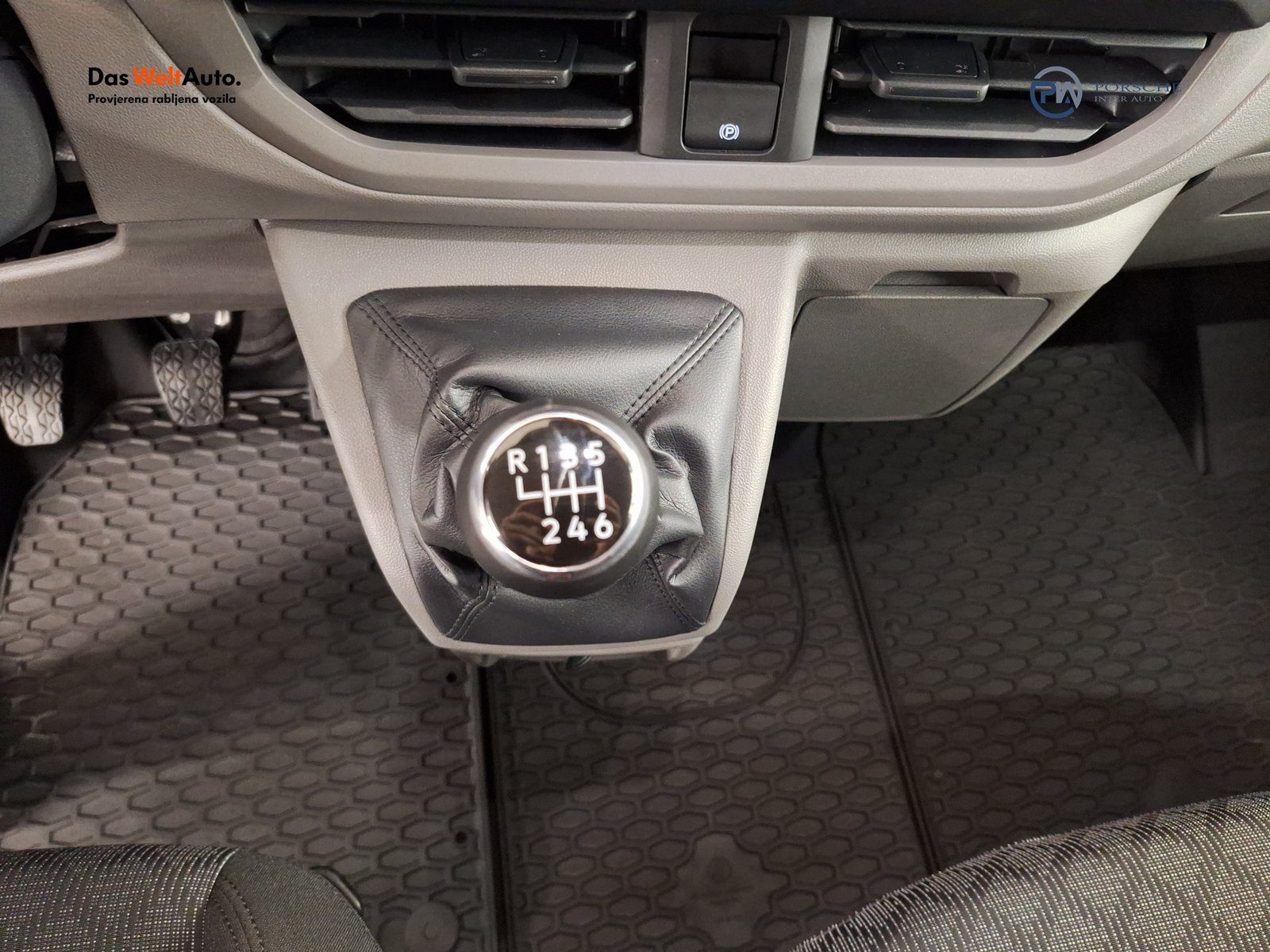 2026 Volkswagen Transporter — fotografija 14