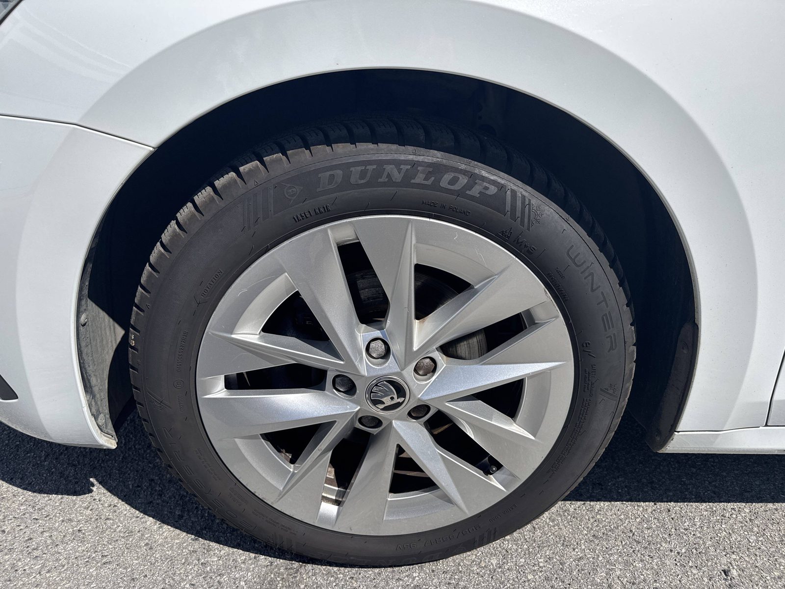 2021 Škoda Octavia Combi — fotografija 15