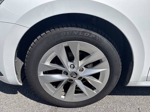 2021 Škoda Octavia Combi — sličica 15