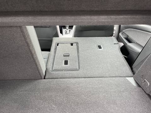 2024 Volkswagen Golf — sličica 19