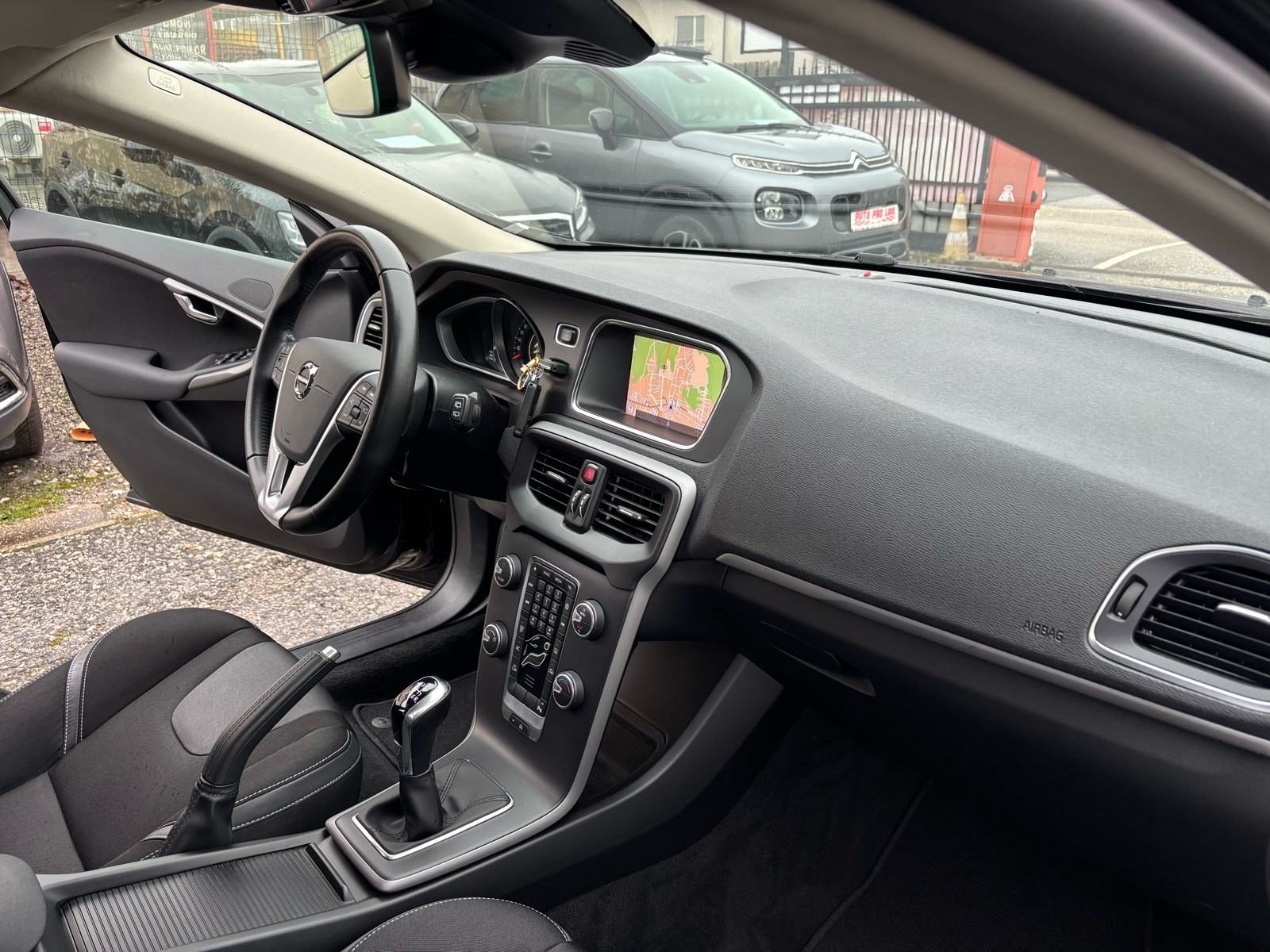 2019 Volvo V40 — fotografija 13