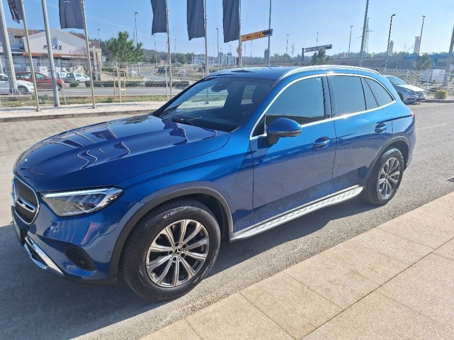 2025 Mercedes-Benz GLC — fotografija 4