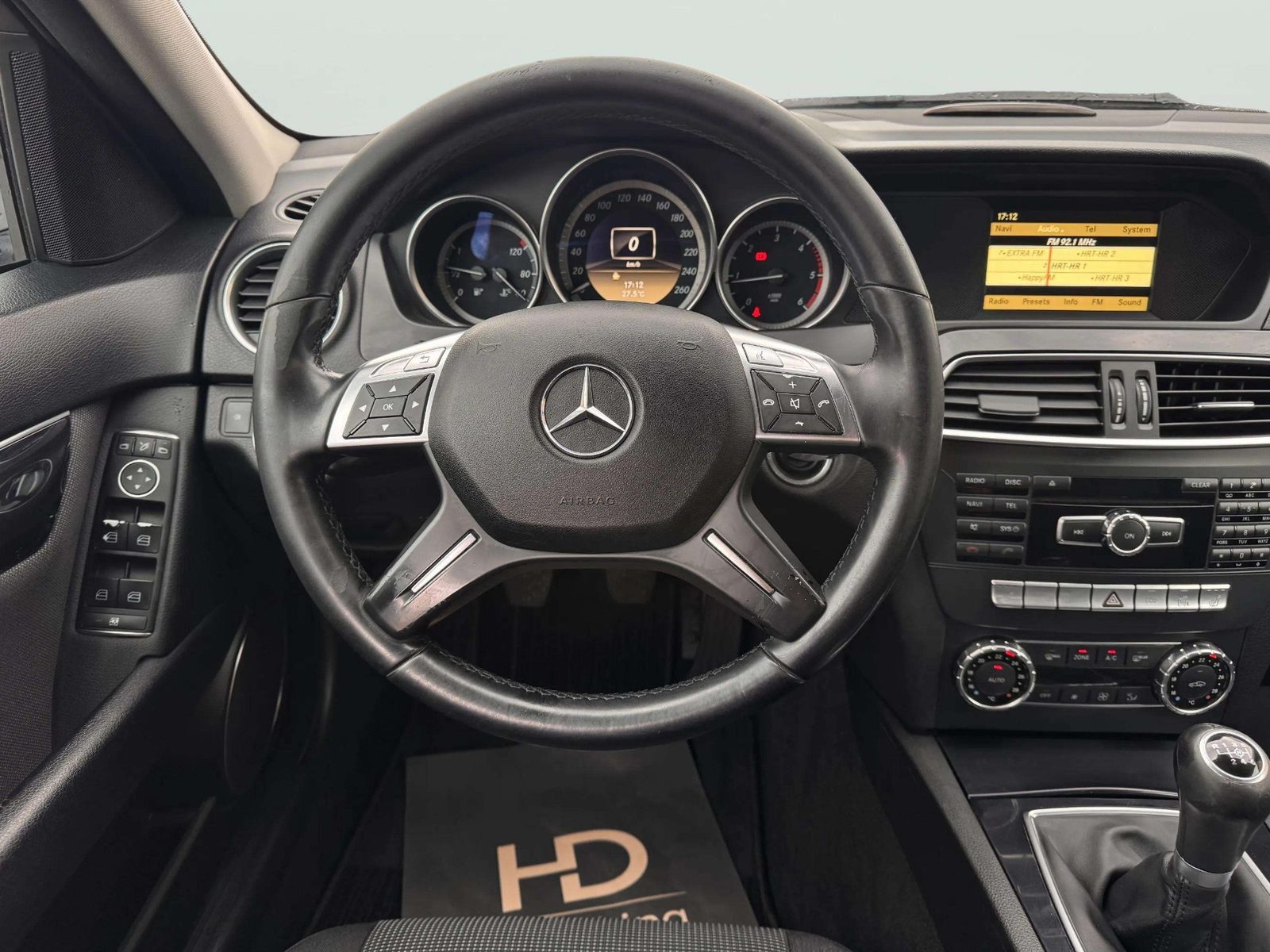 2011 Mercedes-Benz C-klasa — fotografija 16