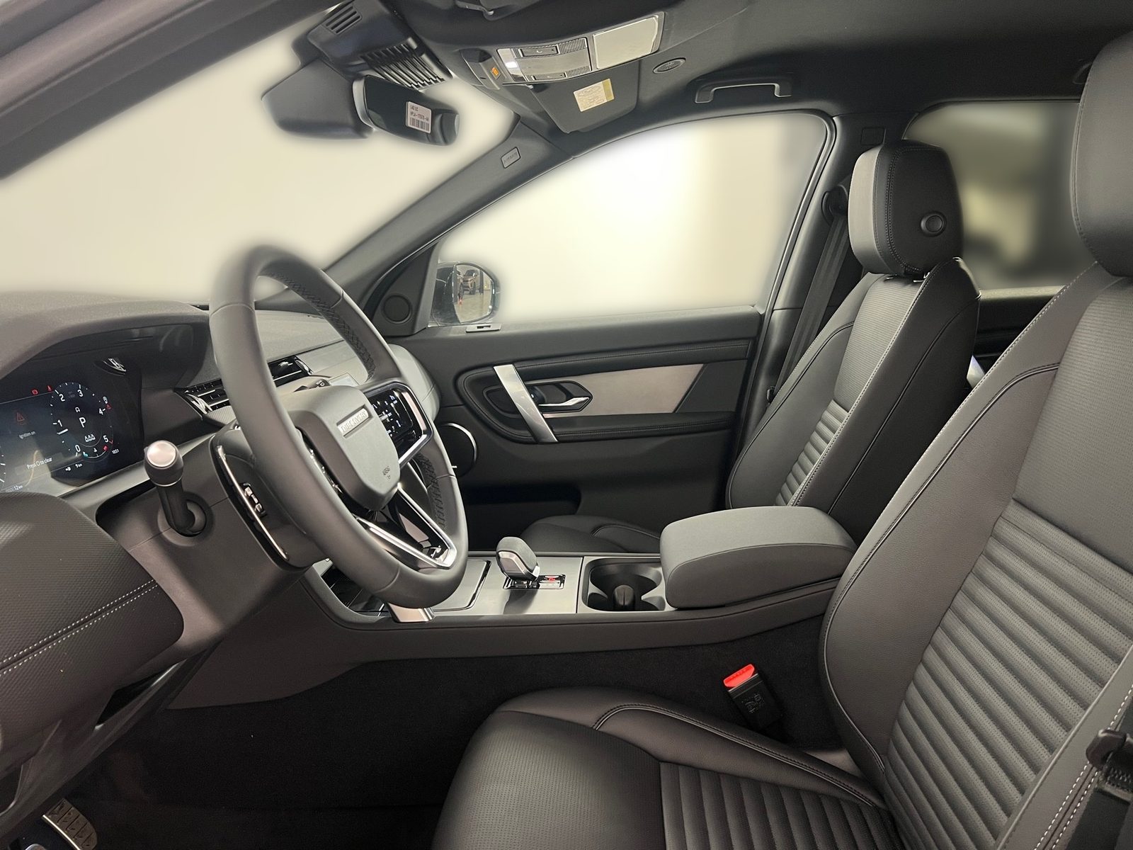 2025 Land Rover Discovery Sport — fotografija 12
