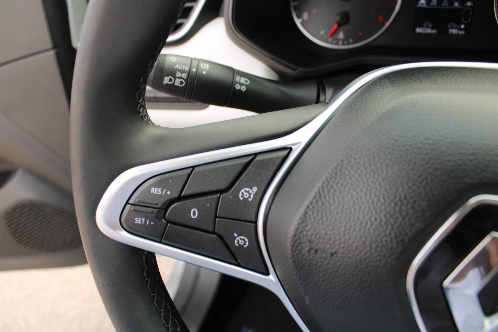 2023 Renault Clio — fotografija 16