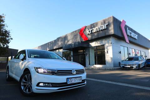 2017 Volkswagen Passat Comfortline — sličica 18