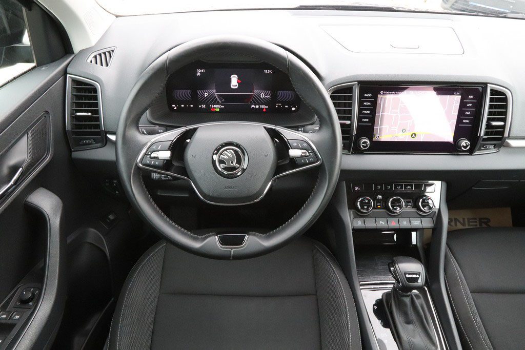 2023 Škoda Karoq — fotografija 10