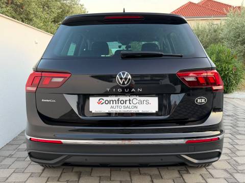 2021 Volkswagen Tiguan — sličica 10
