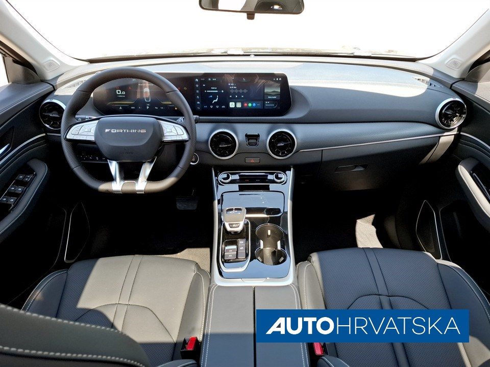 2025 Forthing T5 evo — fotografija 9