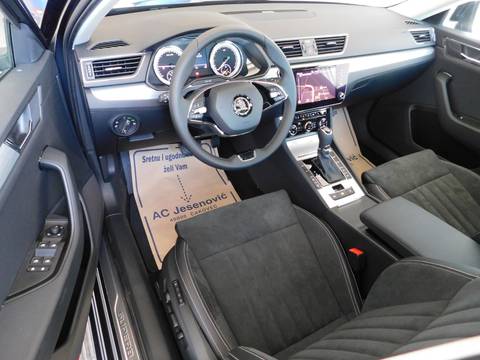2021 Škoda Superb — sličica 12