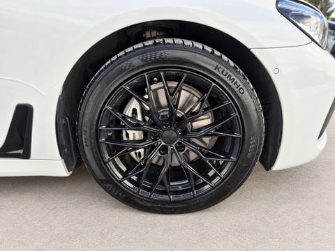 2017 BMW Serija 7 M Sport — sličica 28