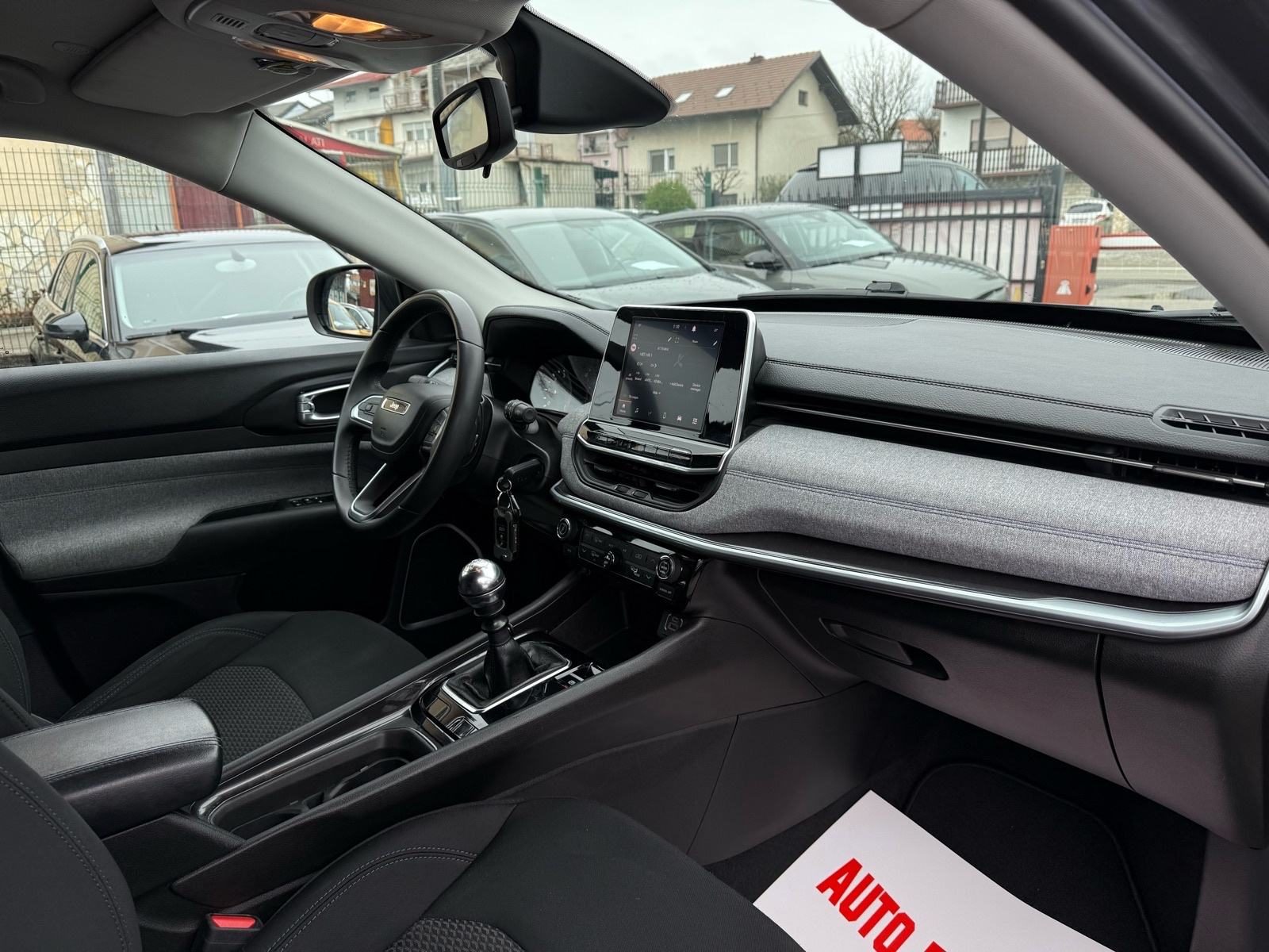 2021 Jeep Compass — fotografija 12