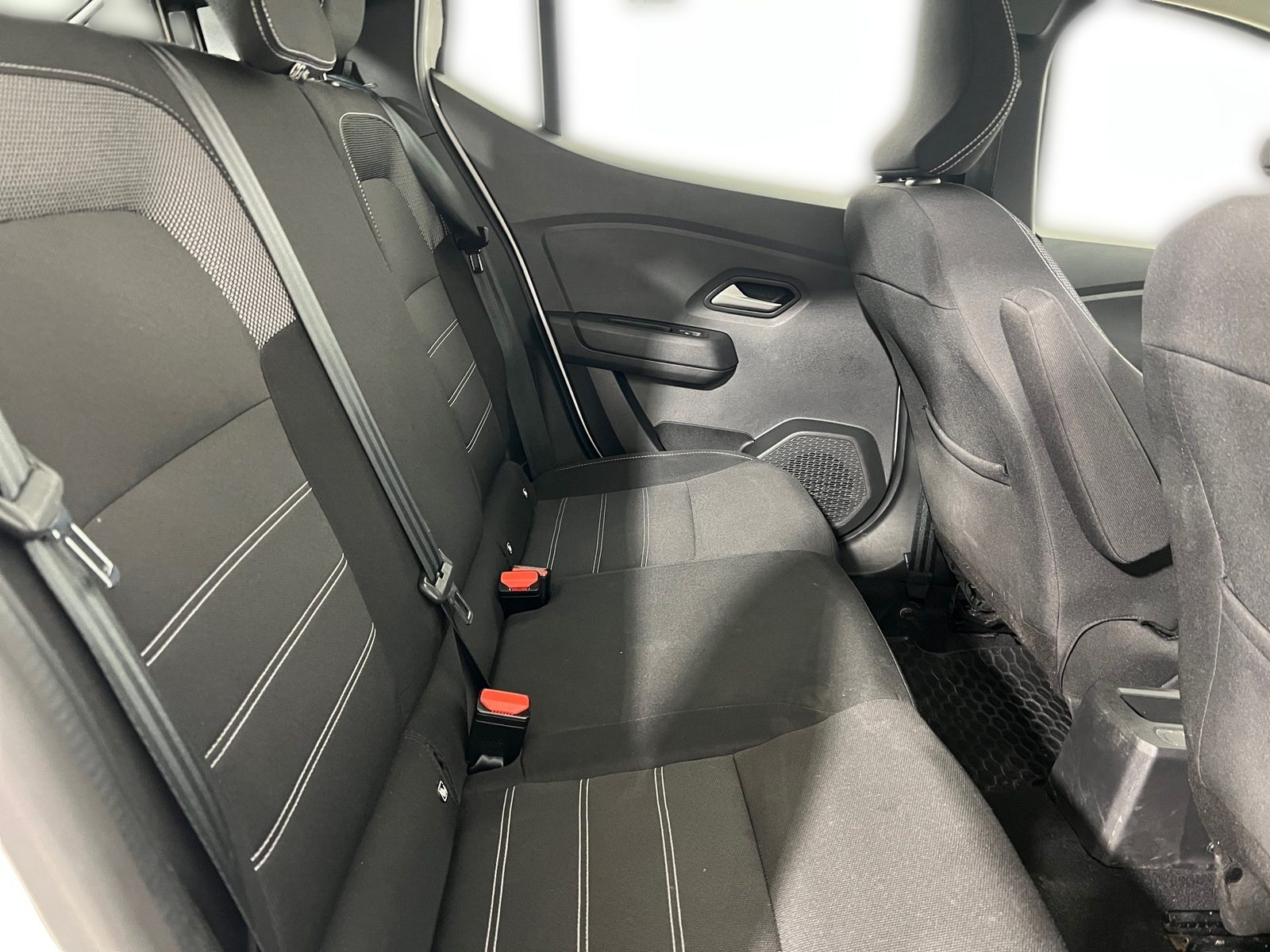 2023 Dacia Sandero — fotografija 20