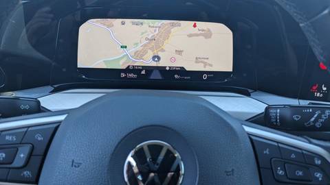 2022 Volkswagen Golf — sličica 19