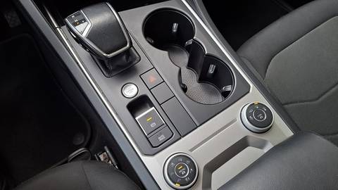2018 Volkswagen Touareg — sličica 16