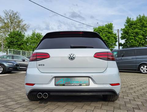2017 Volkswagen Golf VII — sličica 5