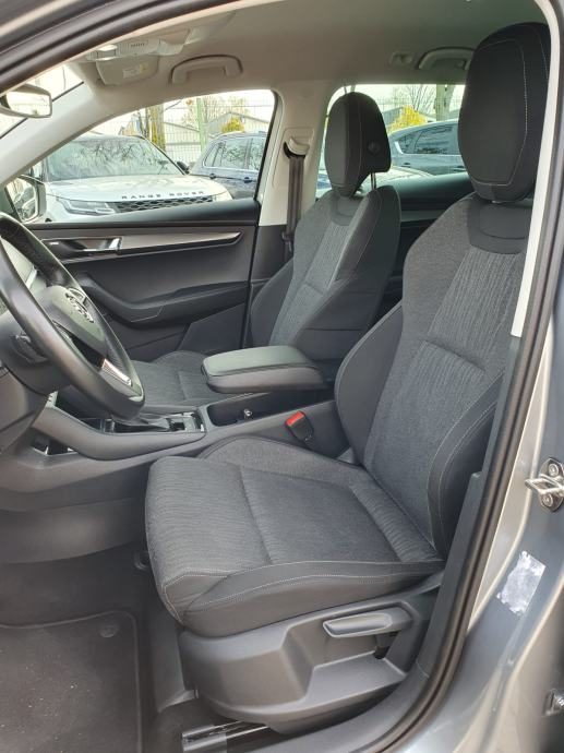 2019 Škoda Karoq — fotografija 9