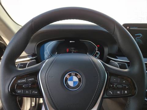 2022 BMW Serija 5 — sličica 13