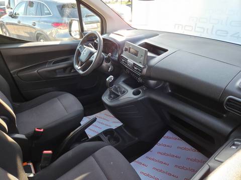 2021 Opel Combo — sličica 6