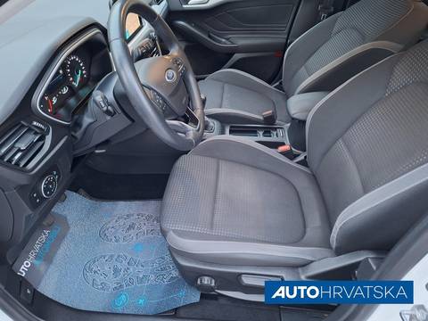 2020 Ford Focus — sličica 8