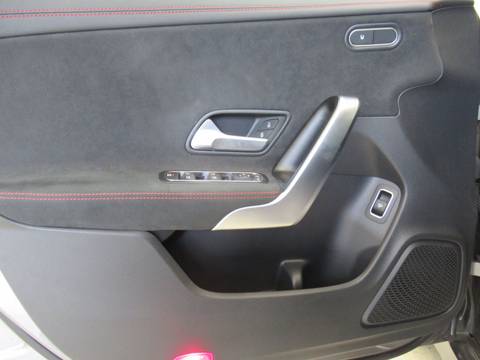2025 Mercedes-Benz CLA — sličica 15