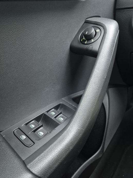 2020 Škoda Octavia Combi — fotografija 23