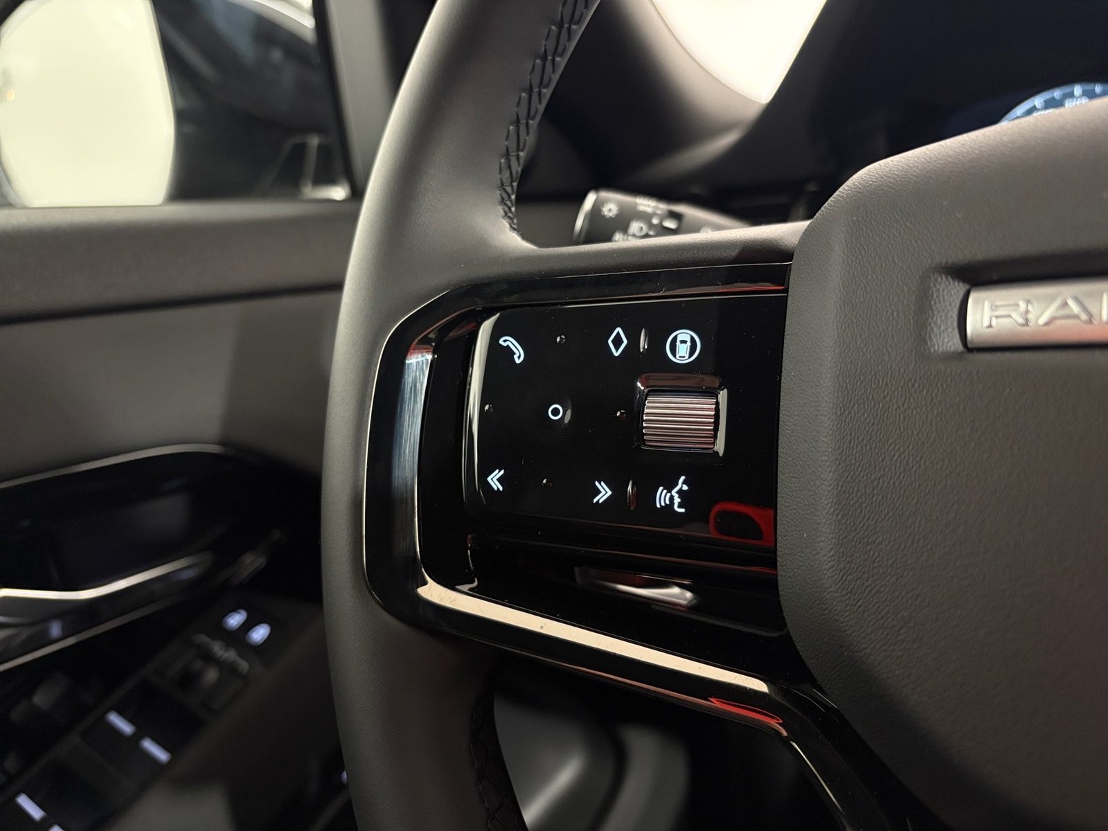 2025 Land Rover Range Rover Evoque — fotografija 18