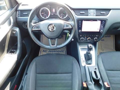 2019 Škoda Octavia Combi — sličica 9