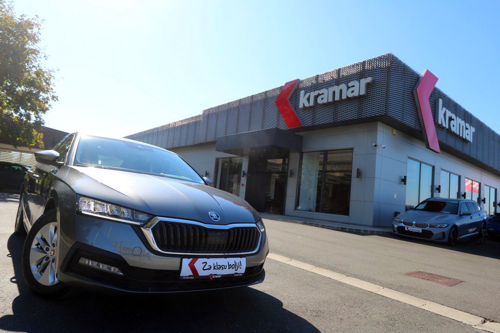 2022 Škoda Octavia — fotografija 18