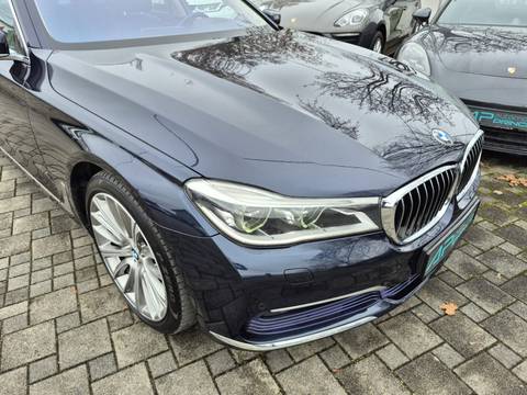 2016 BMW Serija 7 — sličica 10