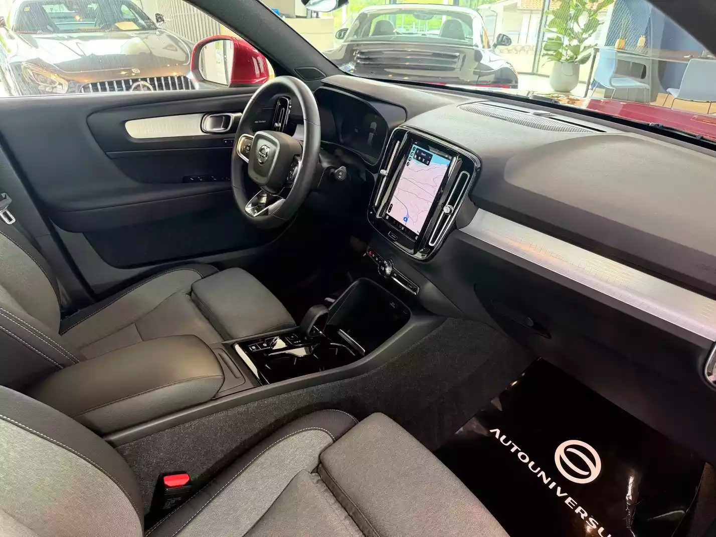 2023 Volvo XC40 — fotografija 9