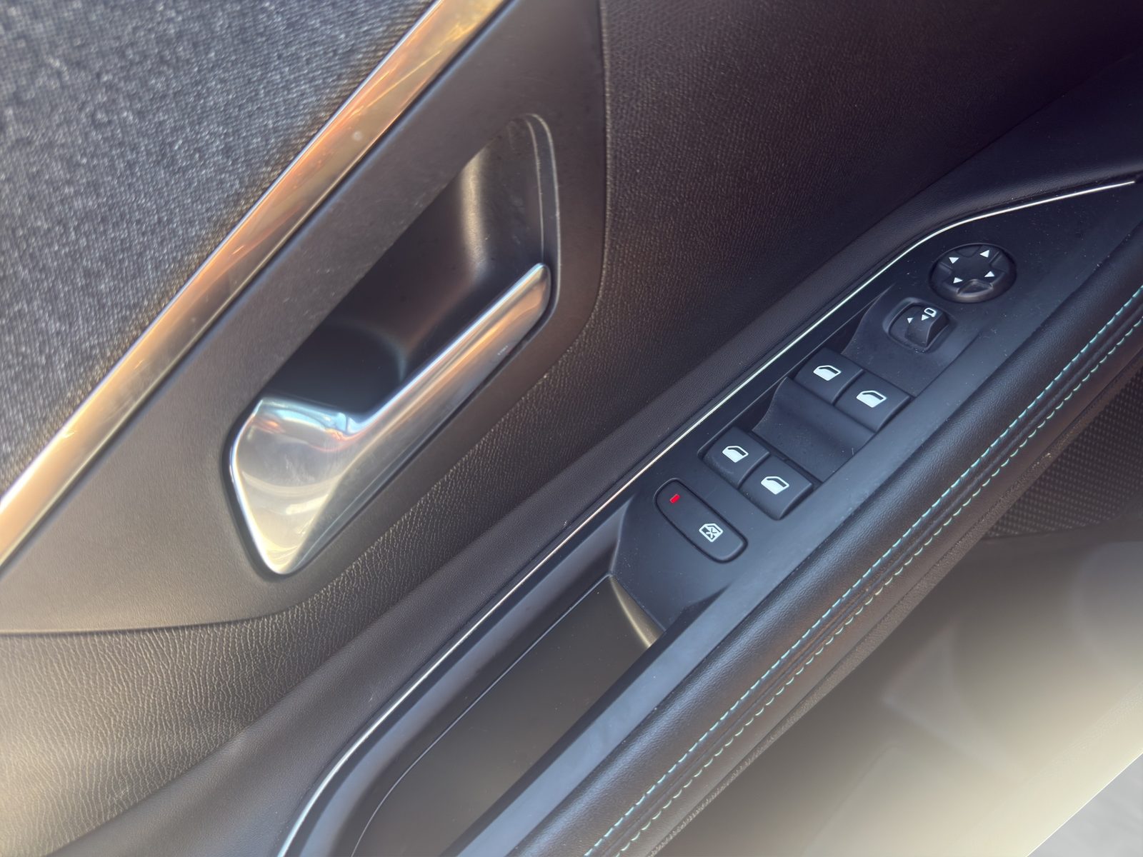 2023 Peugeot 5008 — fotografija 12