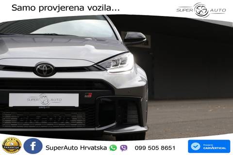 2024 Toyota Yaris — sličica 11