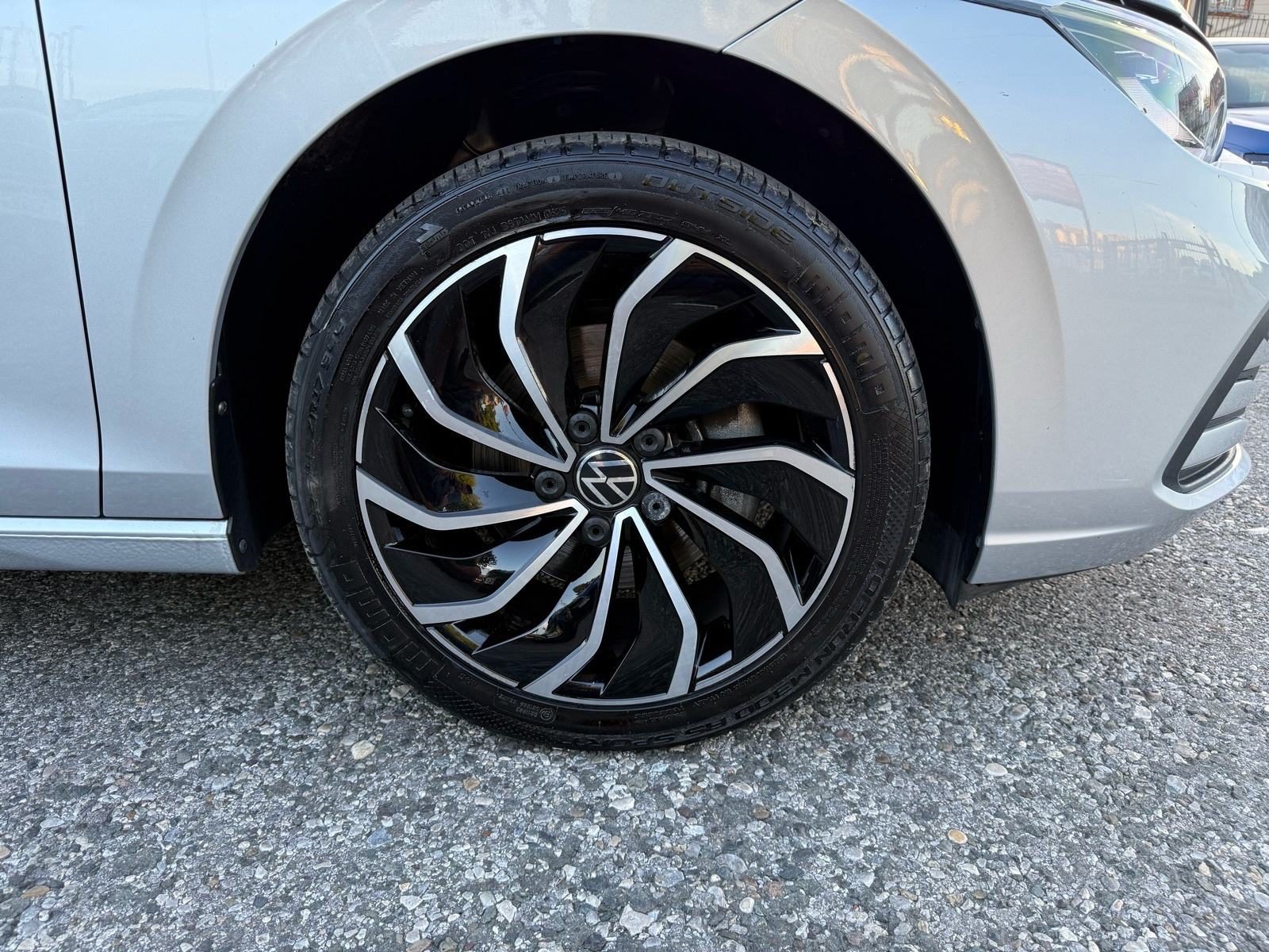 2023 Volkswagen Golf — fotografija 10