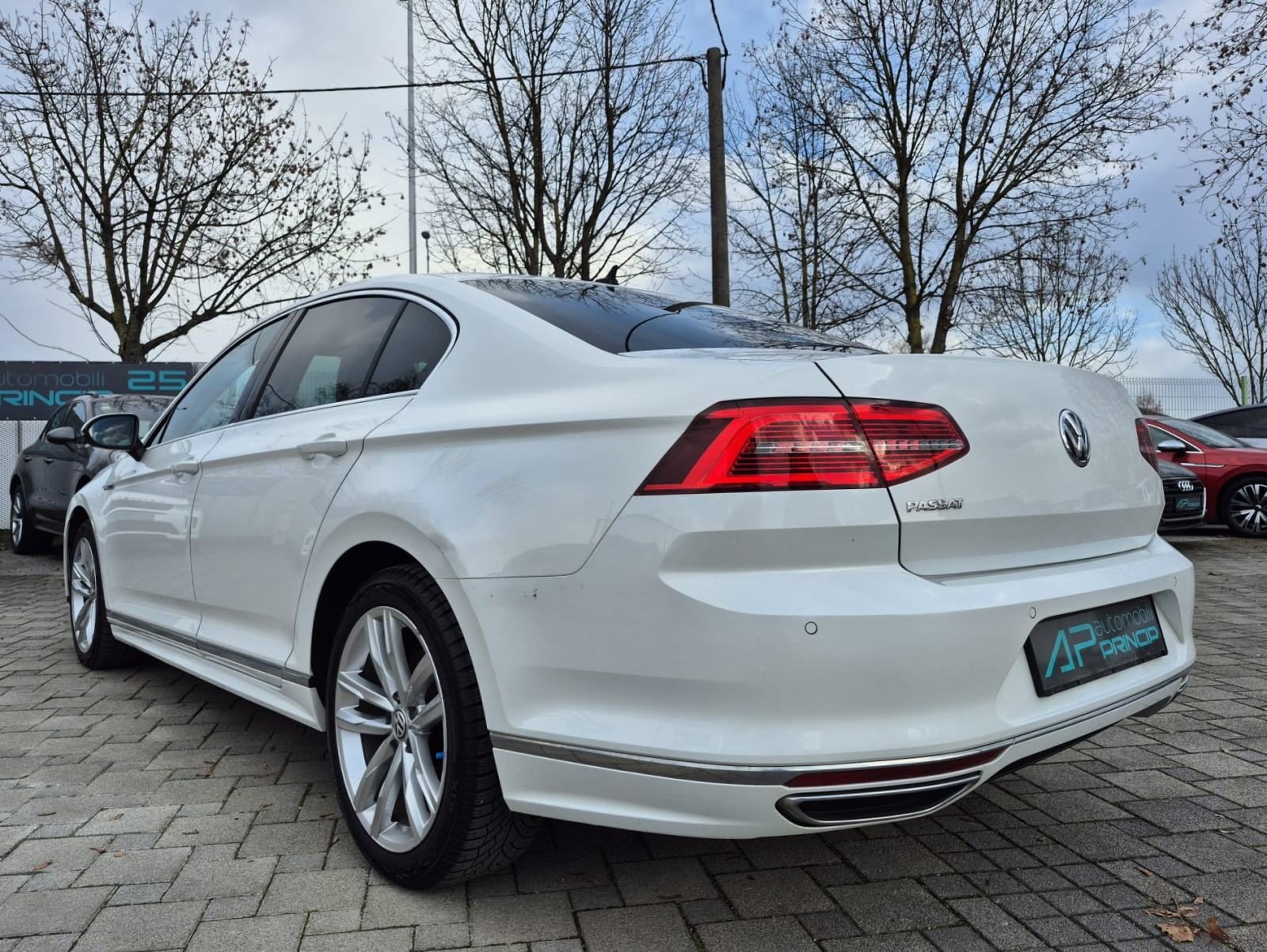 2018 Volkswagen Passat — fotografija 4
