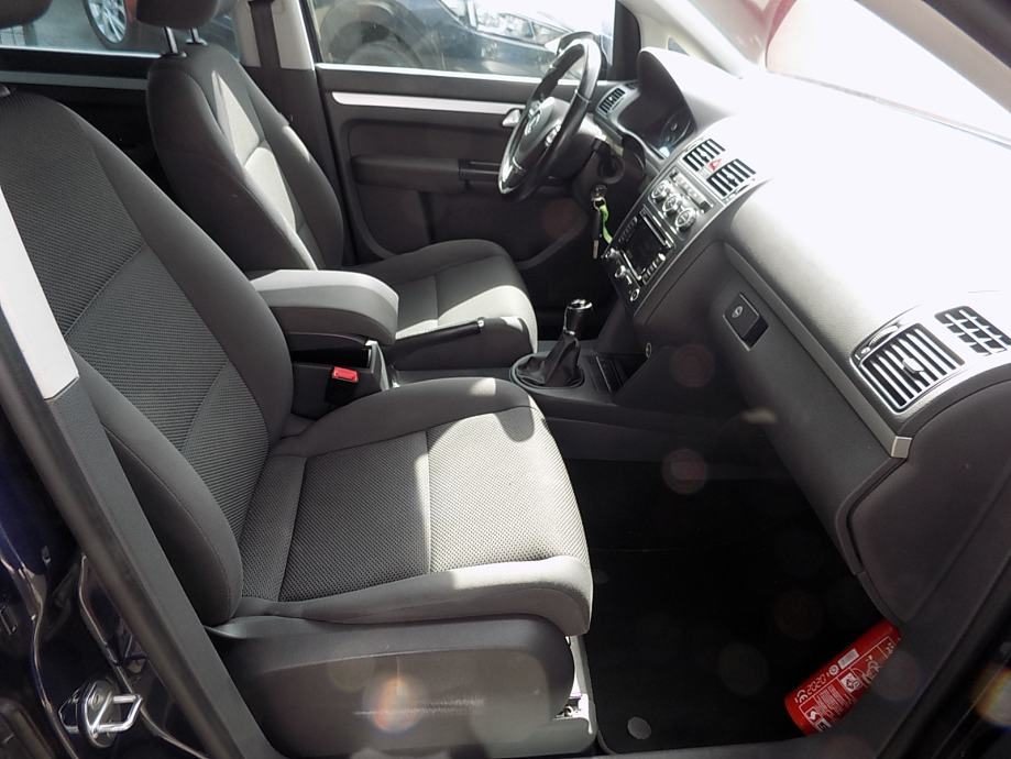 2014 Volkswagen Touran — fotografija 12