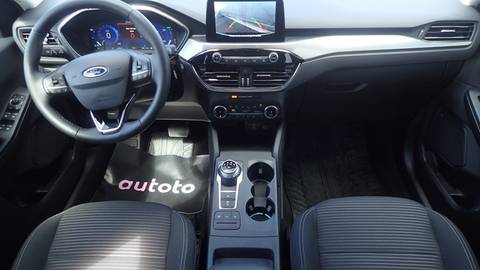 2023 Ford Kuga — sličica 2
