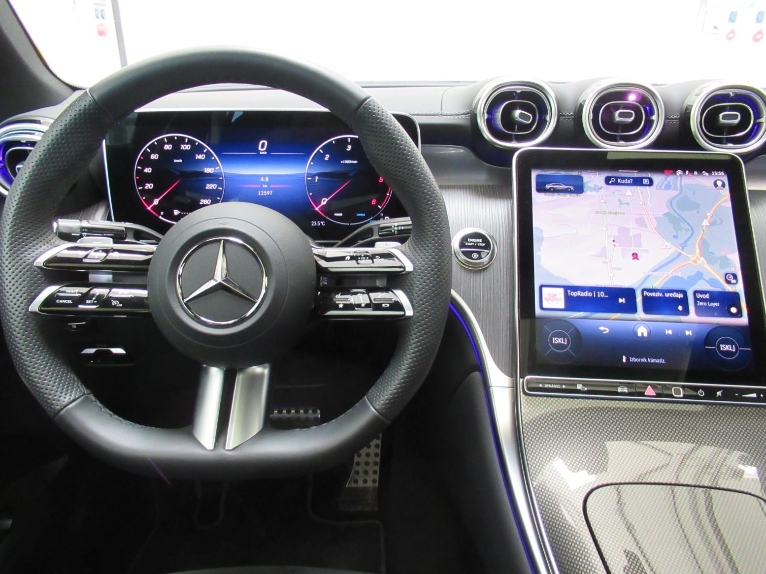 2025 Mercedes-Benz GLC AMG Line — fotografija 15