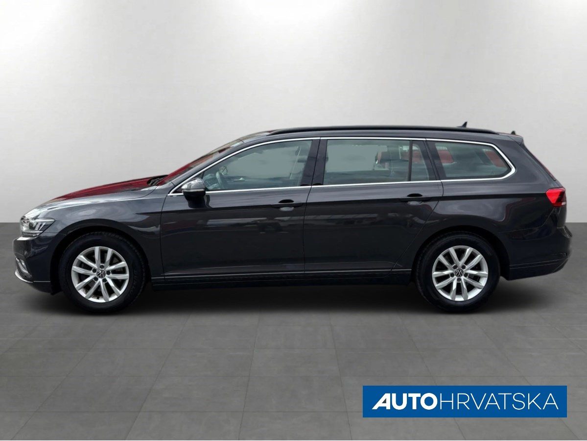 2021 Volkswagen Passat — fotografija 3
