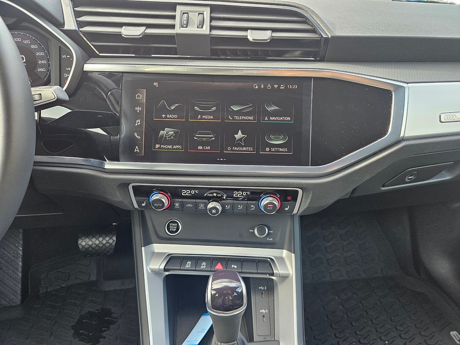2025 Audi Q3 — fotografija 19