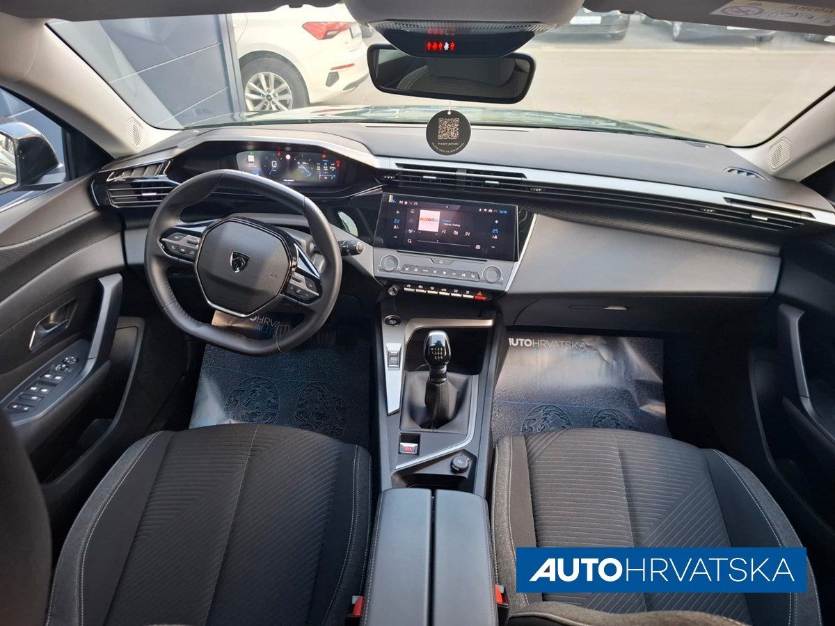 2023 Peugeot 308 — fotografija 9